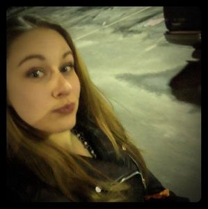 Meet your Posher, Jes